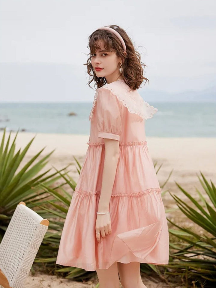 Minikleid mit Knopfleiste und Peter-Pan-Kragen