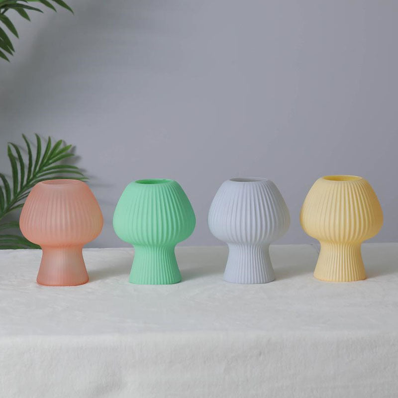 Vintage Tischlampe mit Glas-Schirm und Dimmbarem Licht für Charmante Beleuchtung-2