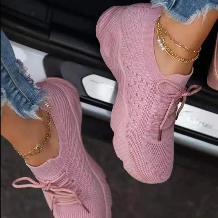Damenschuhe mit orthopädischer Sohle und weiter Schnitt