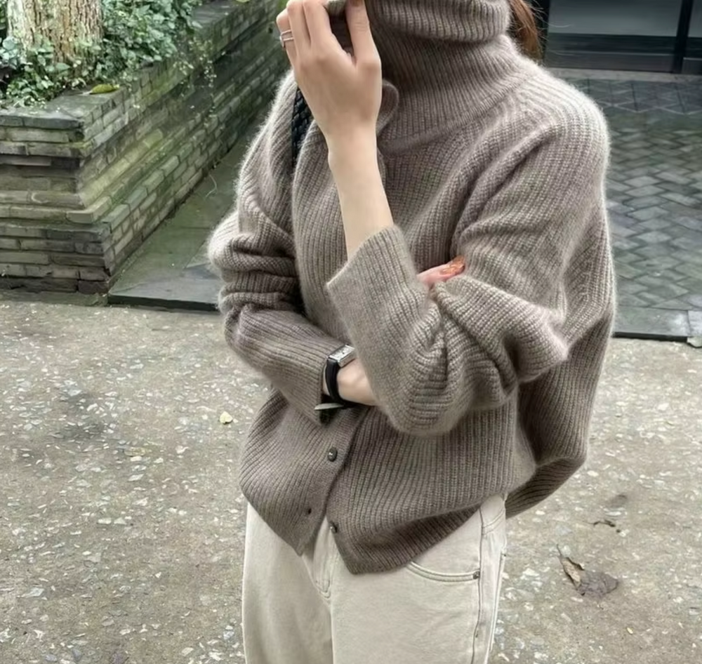 Oversized Wollpullover mit Rollkragen für Damen 1
