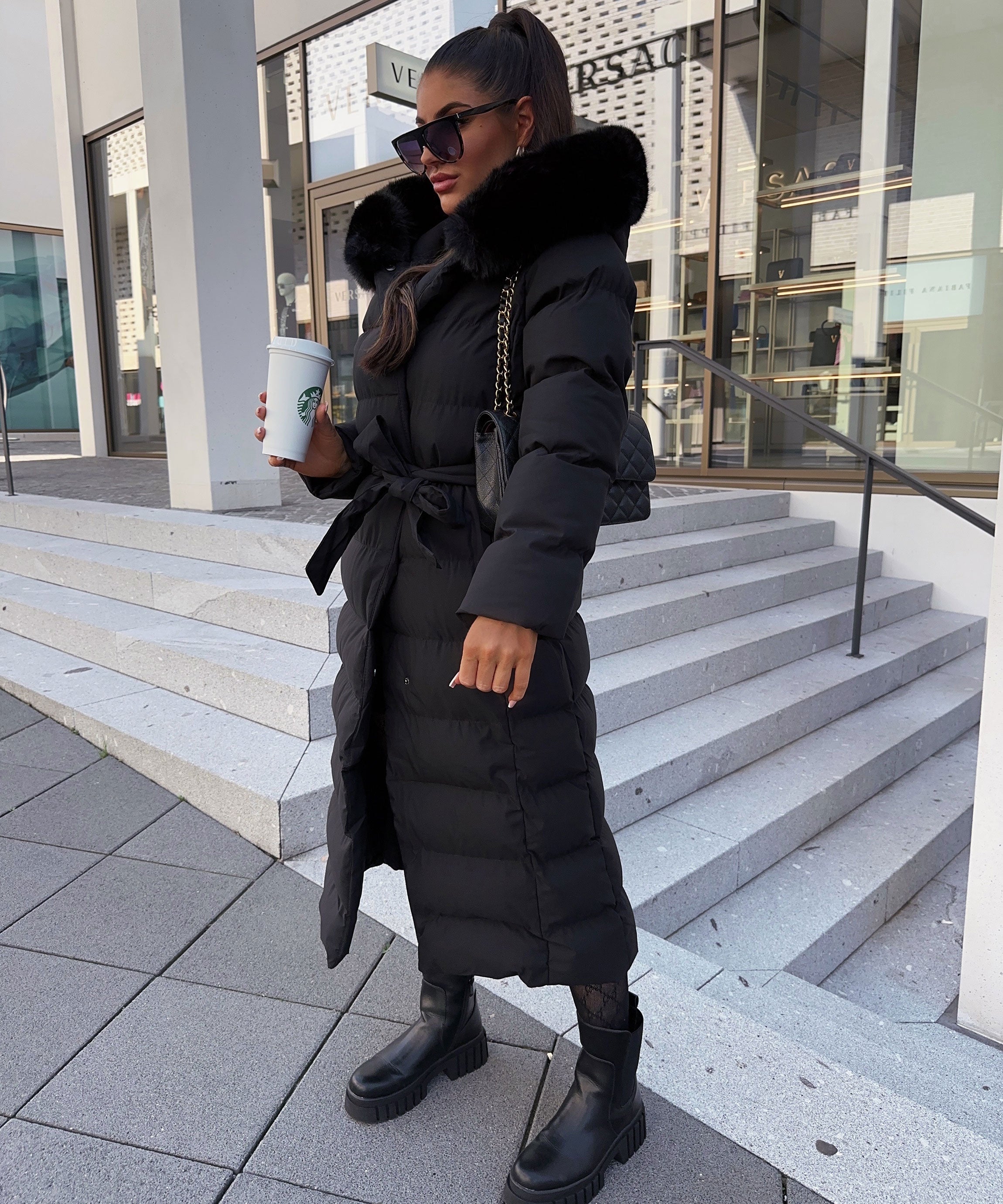 Damenparka in schwarz