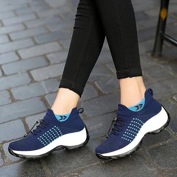 Damenschuhe mit orthopädischer Unterstützung bei Entzündung der Plantarfaszie