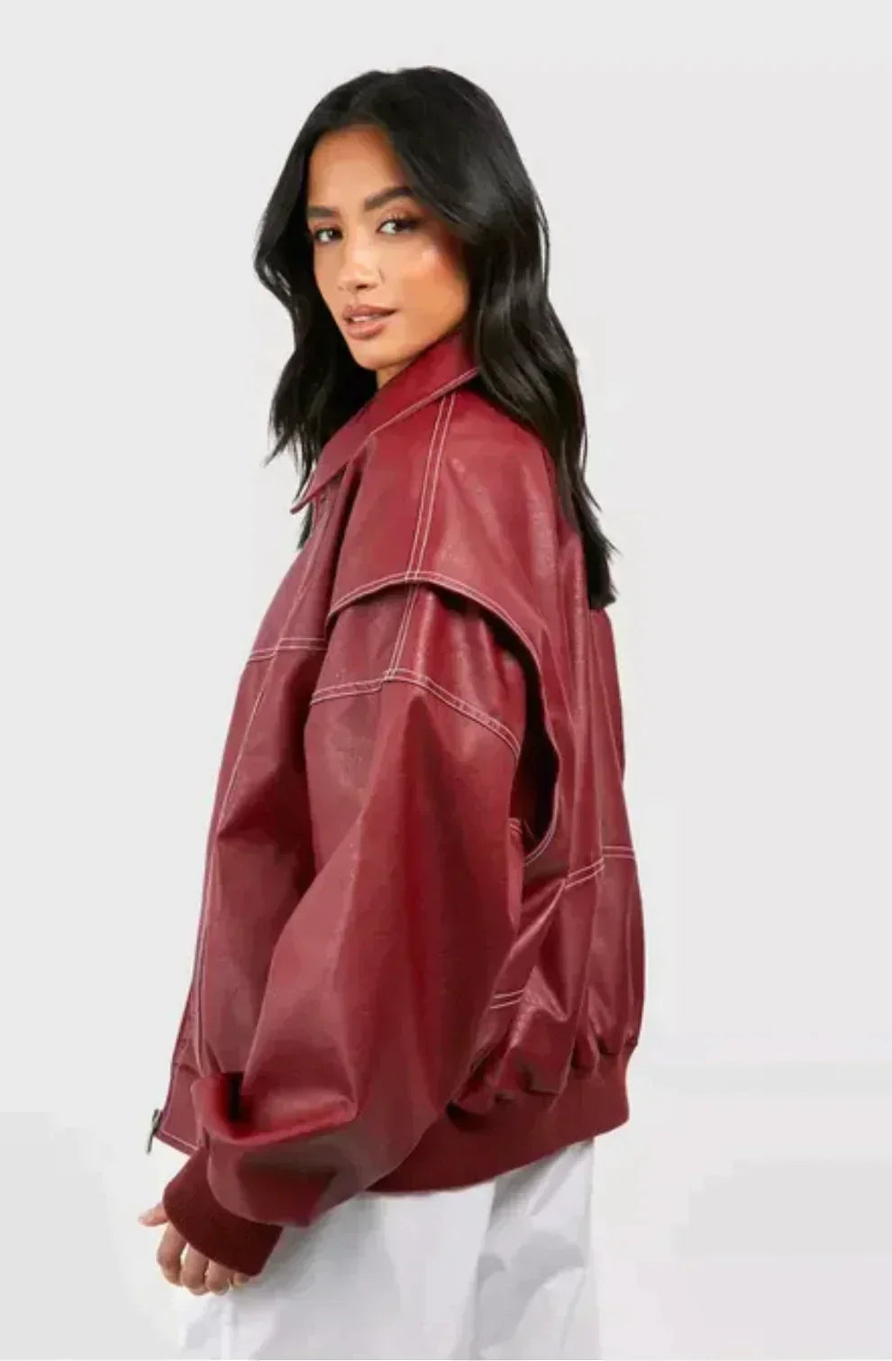 Damenjacke mit markanter Silhouette und lockerem Schnitt