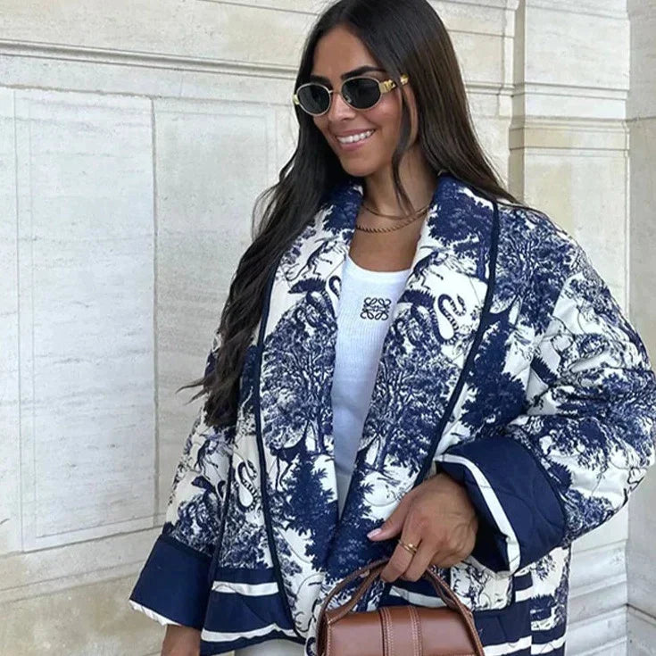 Damen Winterjacke mit klarer Linienführung und dezenter Verarbeitung