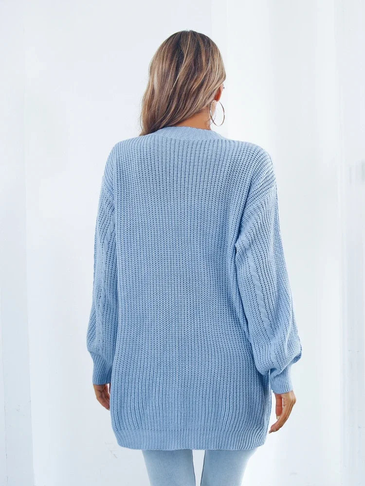 Strickjacke Damen mit verlängerter Schnittführung für Winter