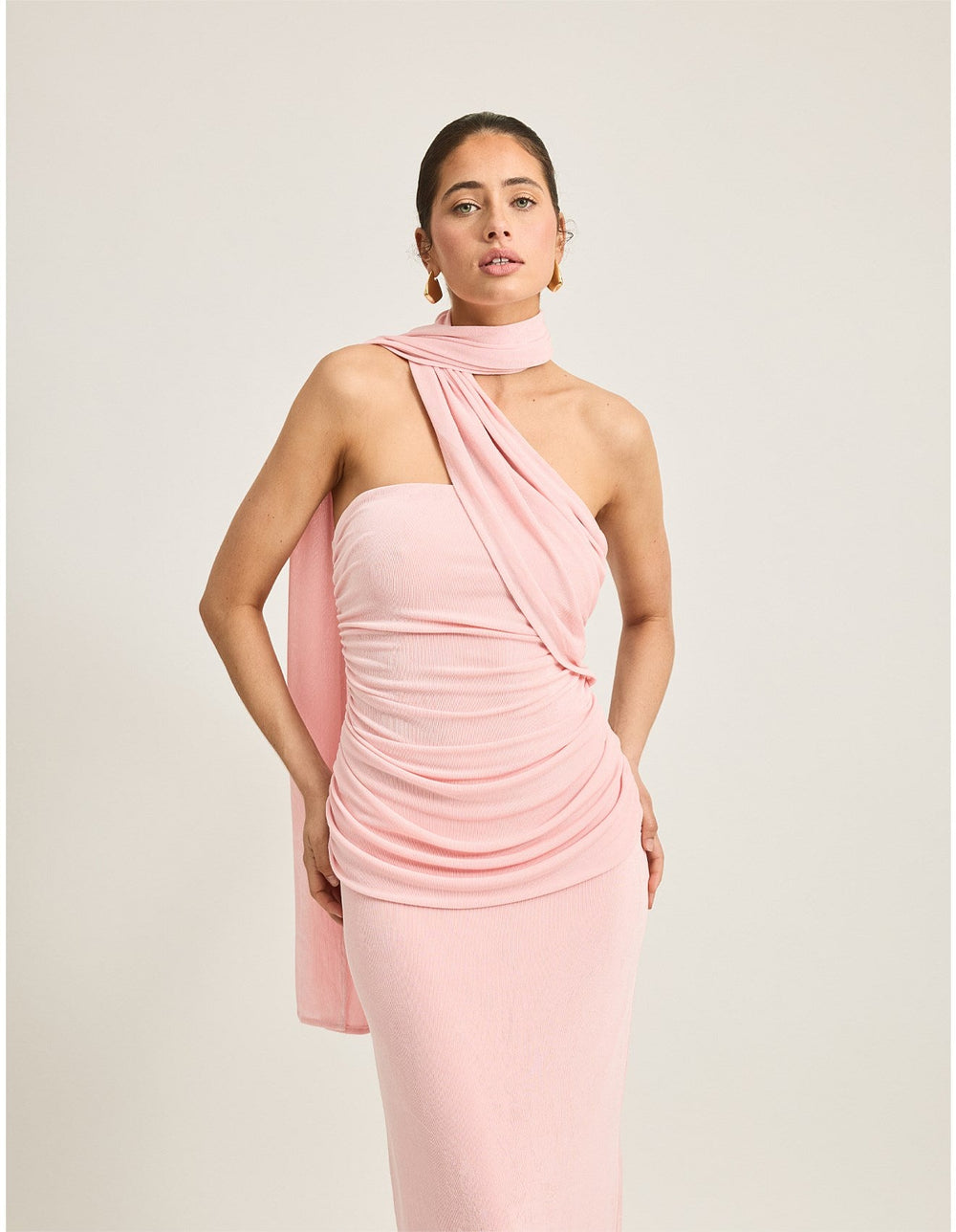 Trägerloses Maxikleid mit Raffungen für festliche Anlässe