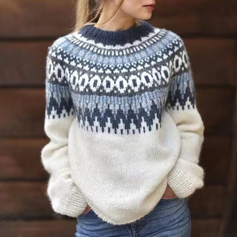Damenpullover mit klassischem Rundhalsausschnitt und geradem Schnitt