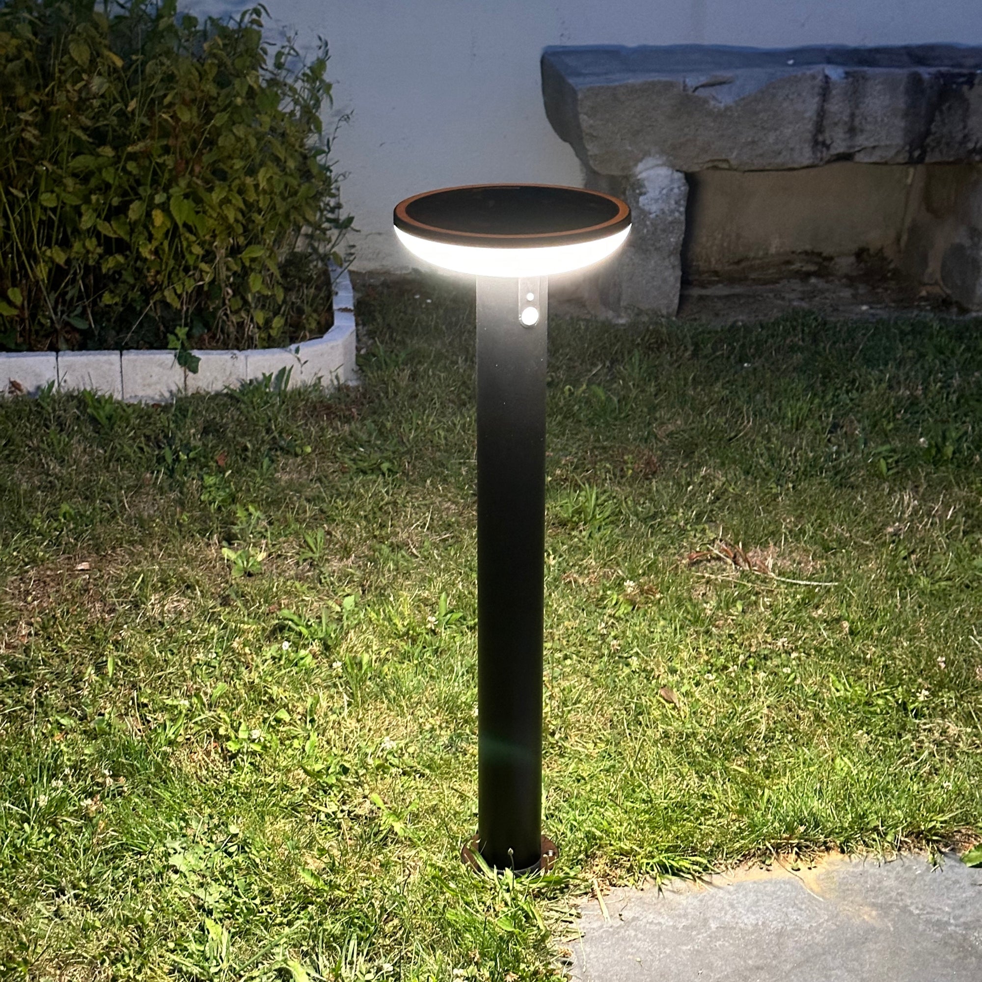 Elegante Solar Außenlampe mit Drei Beleuchtungsmodi für Stilvolle Gartenbeleuchtung-2
