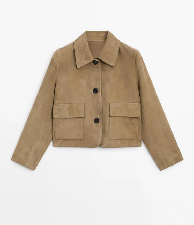 Kurze Damenjacke mit Kragen und Taschen