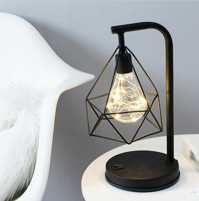 Industrielle Nachttischlampe mit Kabelloser LED-Technologie im Vintage-Stil-2