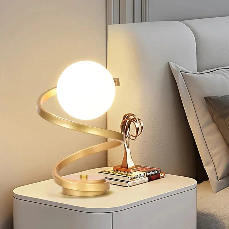 Skandinavische Tischlampe mit Retro-Eleganz – Moderne LED Tischleuchte für stilvolles Ambiente-2