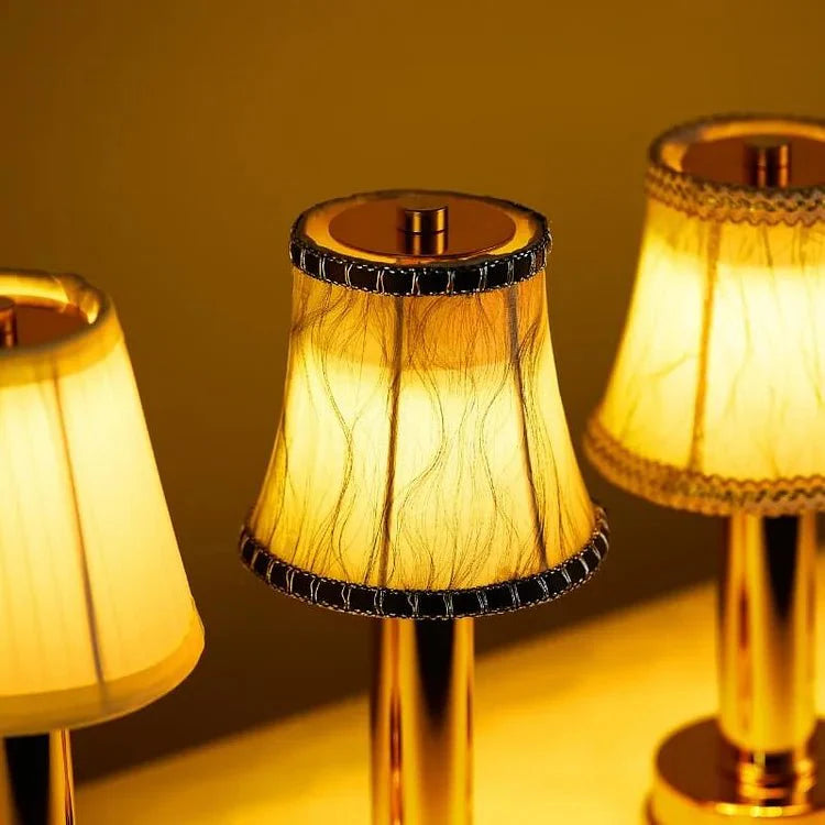 Niedliche Kabellose LED Seiden Metall Tischlampe
