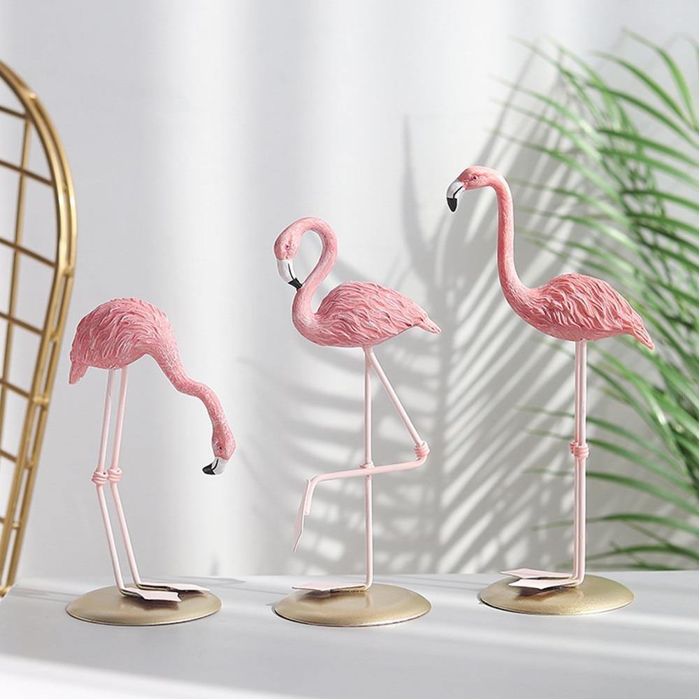 Elegante Flamingo-Statuen aus Wetterfestem Harz für Tropische Garten-Dekoration-2